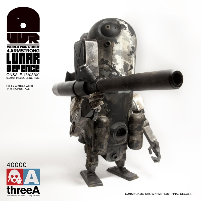 Ashley Wood is getting ready to unleash his latest World War Robot toy � the 